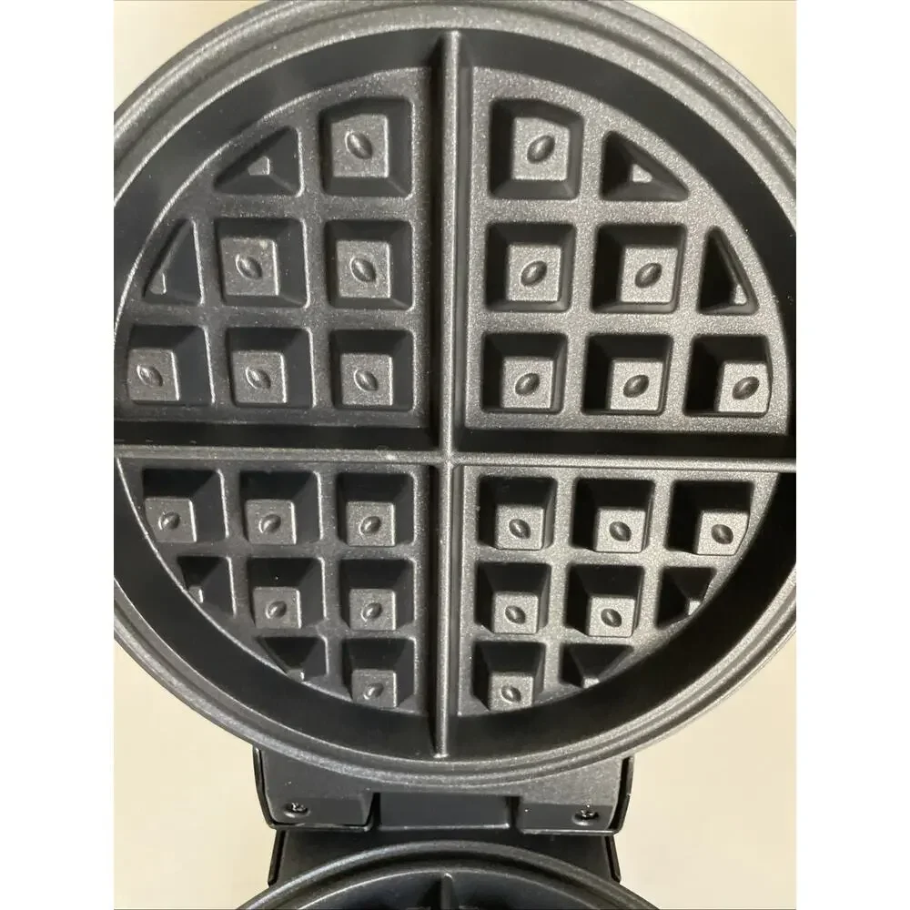 Bella 14787 Rotating Waffle Maker Easy One-Flip Operation